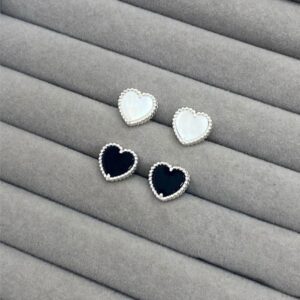 topo corazón negro y blanco