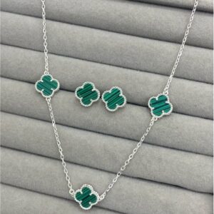 set van cleef cadena 44cms con exte