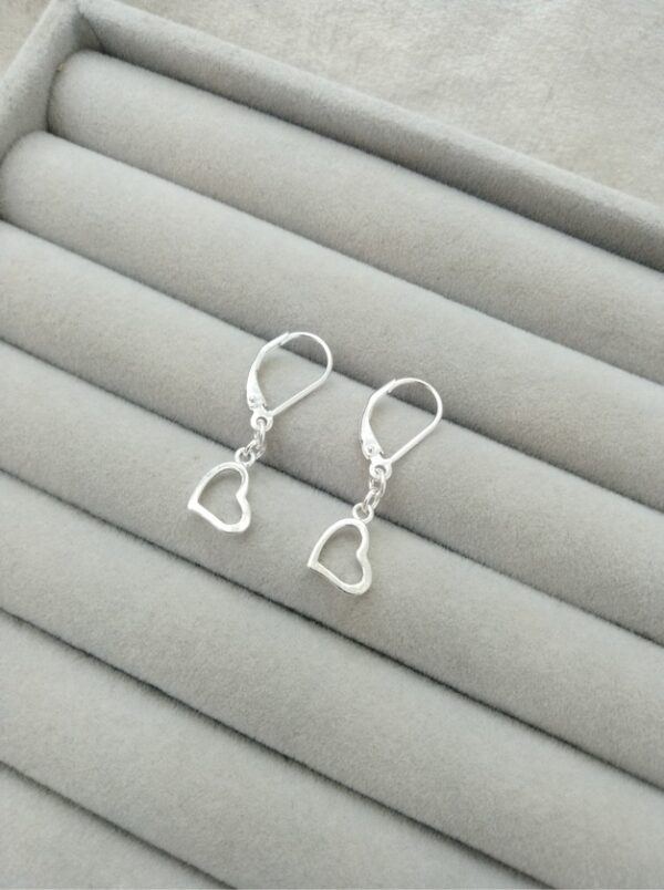 Aretes corazon silueta 3cm