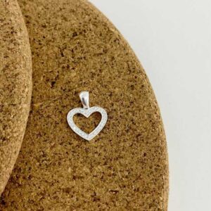 dije corazón silueta cristal